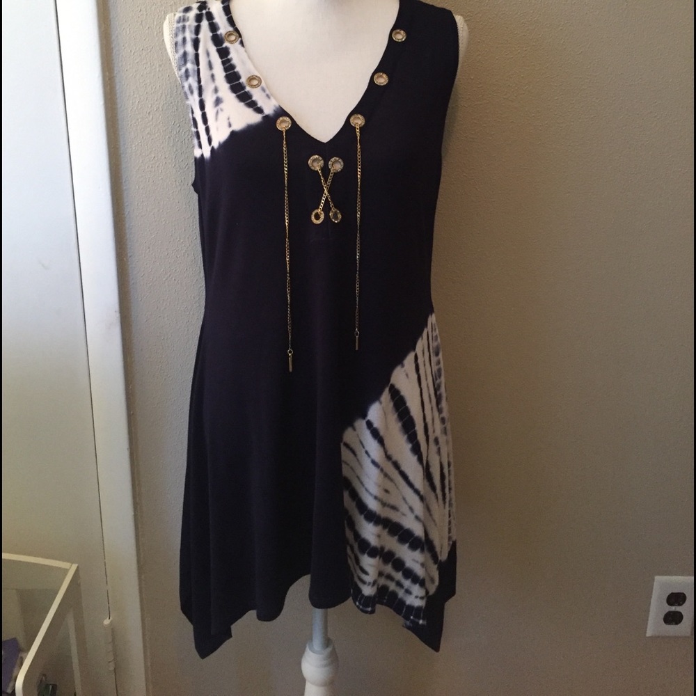 Rafiana XL Navy and White Top